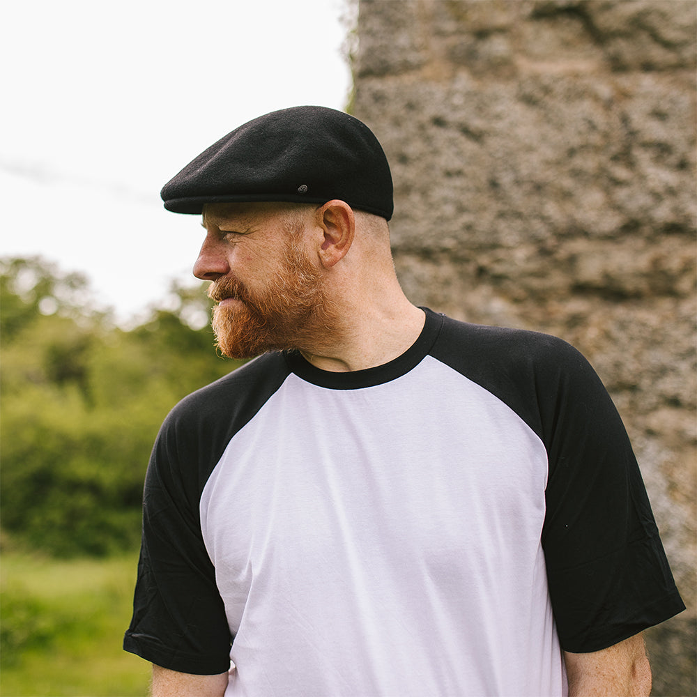 Black wool store flat cap